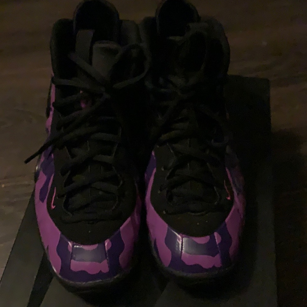 Nike foams